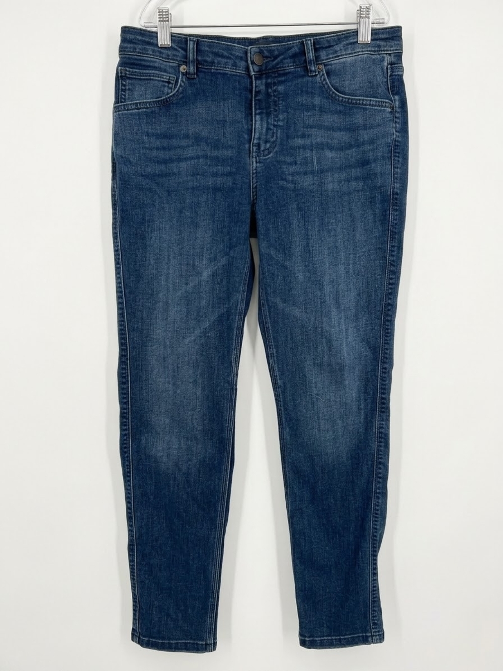 Woman's DUER Performance Relaxed Fit Girlfriend Jeans Size 30